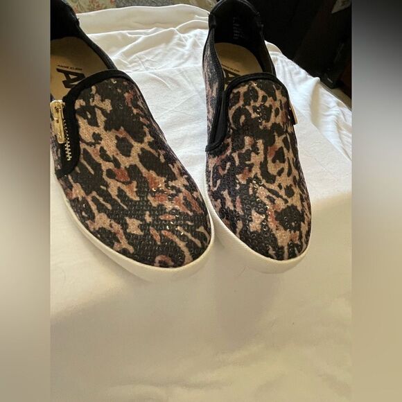 Anne Klein Loafers leopard cheetah print sparkle size 8 like new condition - Picture 6 of 16